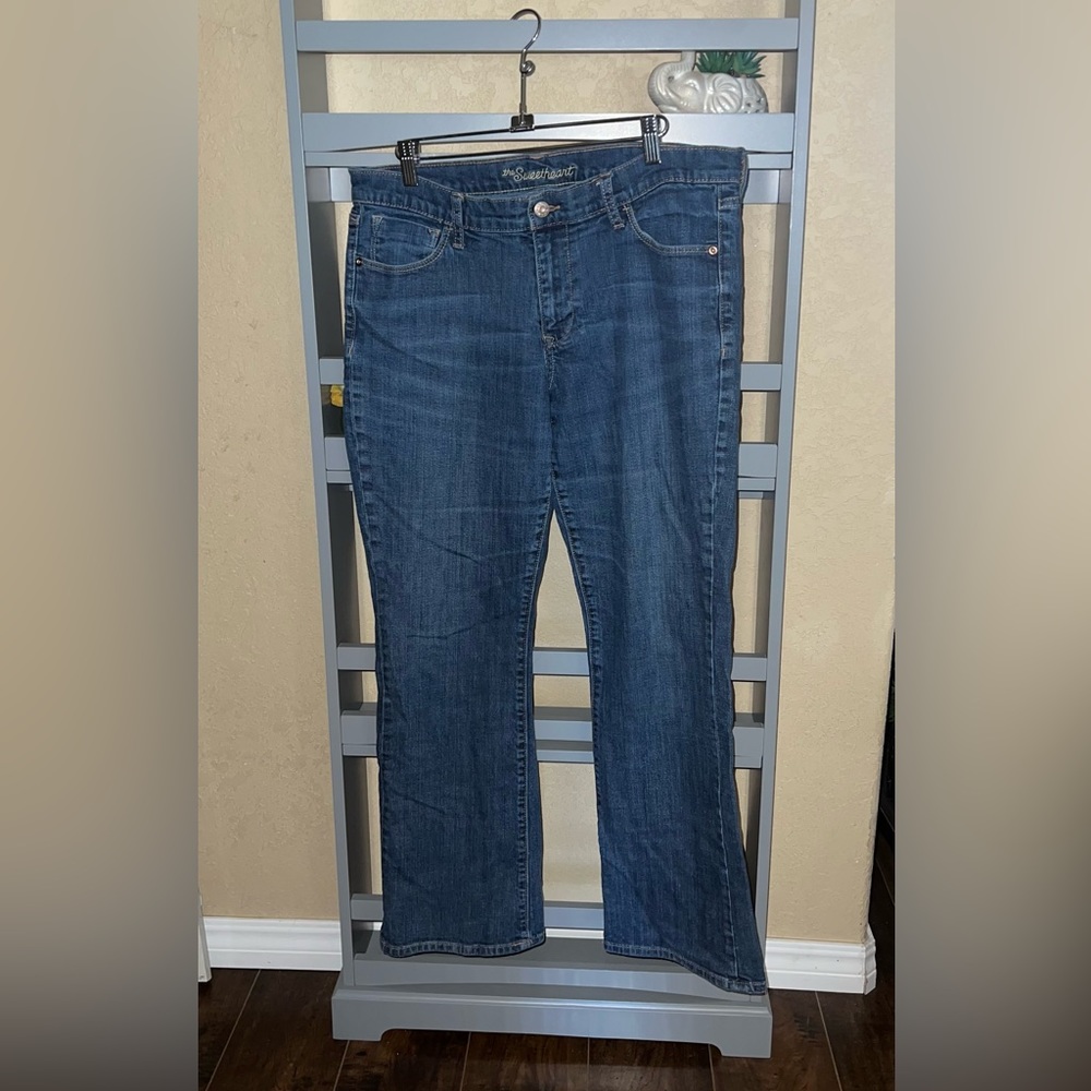 Old Navy The Sweetheart Jeans size 12 Short